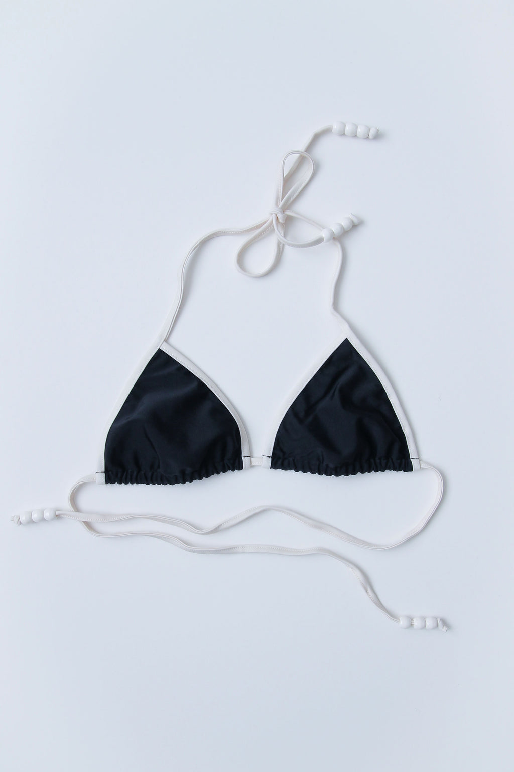 Daphne Top, Ebony