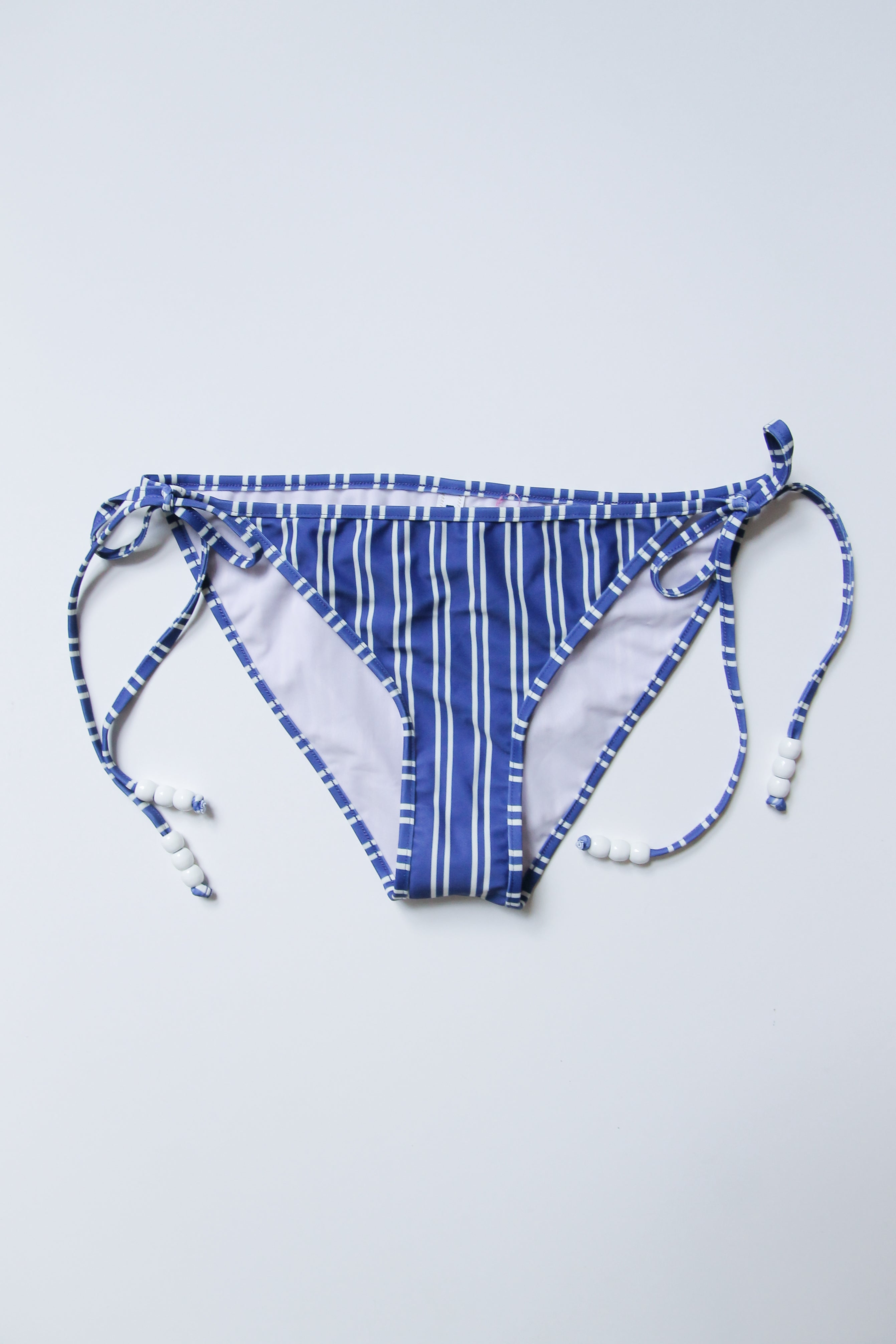 Daphne Bottom, Sea Violetta