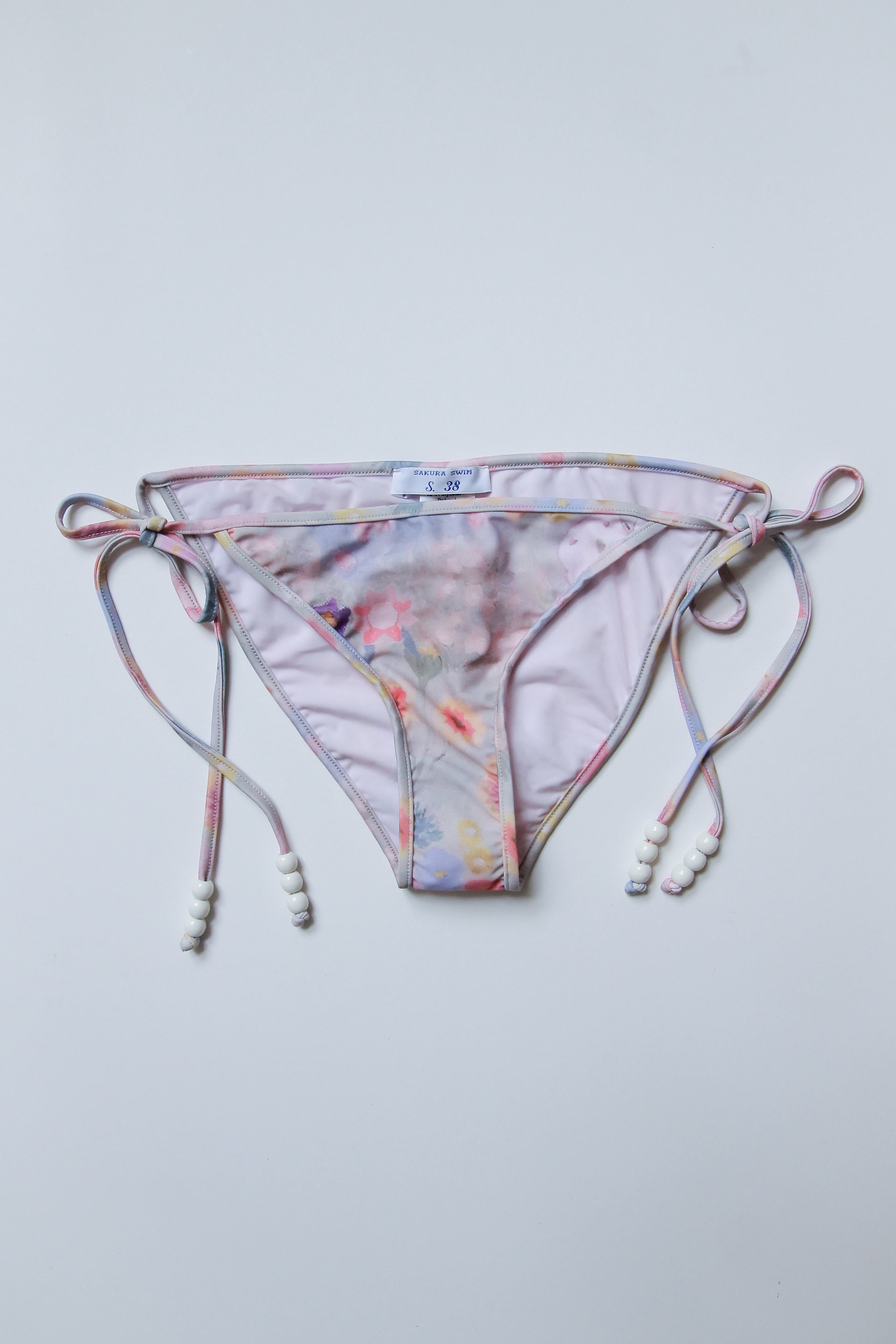 Daphne Bottom, Flower Drizzle